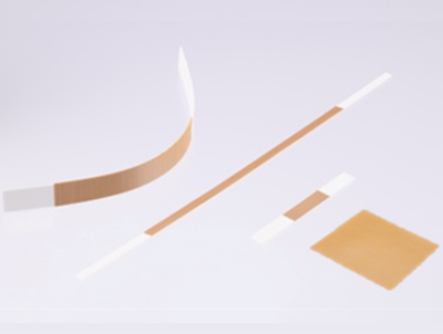 導電橡膠片(MT Type)異方導電型的檢測連接器，在矽膠中高密度排列鍍金的金屬細線通過傾斜排列金屬線，實現出色的重複使用特性；同時，透過薄膜化縮短導通路徑，具備優異的高頻特性。導電橡膠片(MAF Type)矽膠中進行高密度排列金屬纖維的異方導電型檢測連接器導電橡膠片(GB-Matrix Type)這是一款在絕緣性矽橡膠的厚度方向上高密度排列金屬細線的異方導電性片材如需有關產品或其他方面的諮詢，歡迎通過聯絡我們與我們聯繫，謝謝！