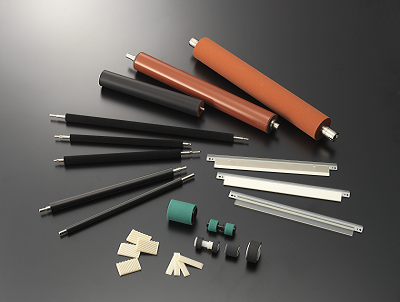 印表機/事務機用［產業類別］一般工業用品［說明］以矽膠為材料，運用複合技術、發泡技術、導電技術等獨特的加工技術，製造碳粉定影滾輪、顯影滾輪等產品，深受頂級OA設備製造商的高度信賴，為OA設備的高性能化及環保對策作出貢獻。［用途範例］印表機、事務機等如需有關產品或其他方面的諮詢，歡迎通過聯絡我們與我們聯繫，謝謝！